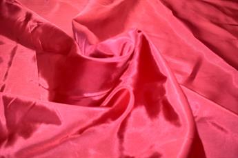 DARK PINK