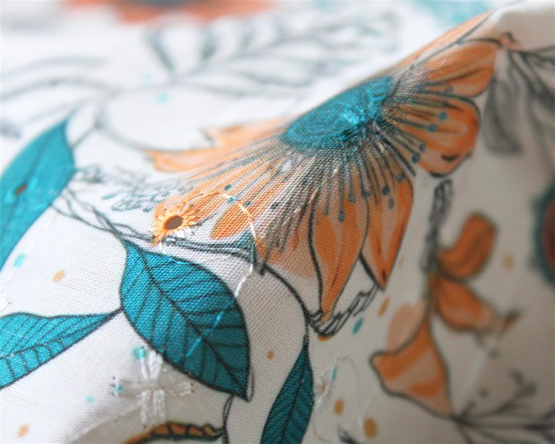 Cream Mindy Florals Majestic Sunflower Polycotton Anglaise Painted…