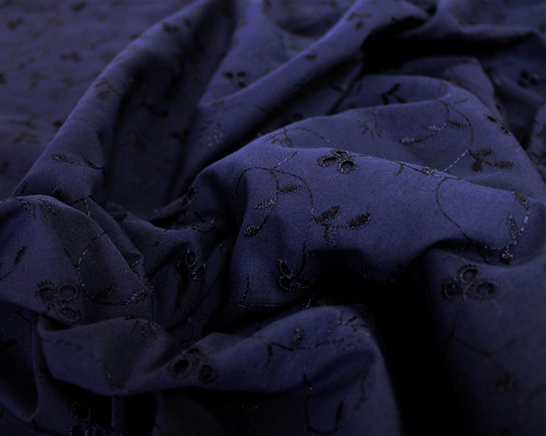 Swirly Leaves 3 Hole Polycotton Anglaise Introducing