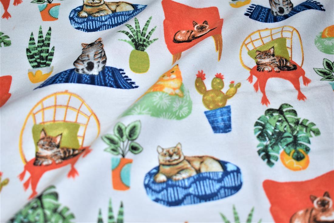 White Cat Printed Soft Brushed Flannel Winceyette 100% Cotton Fabric