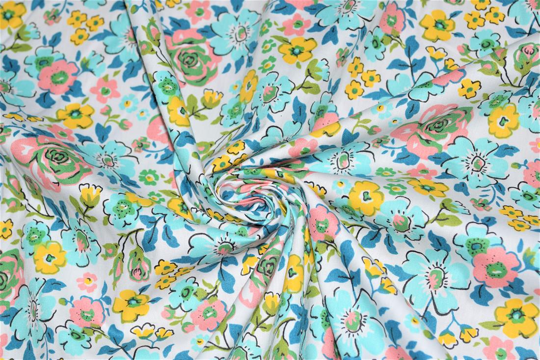 Printed Beautiful Floral 100% Cotton Fabric