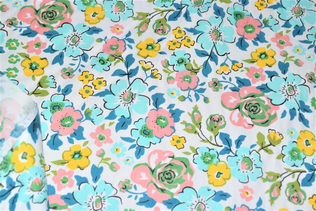 Printed Beautiful Floral 100% Cotton Fabric