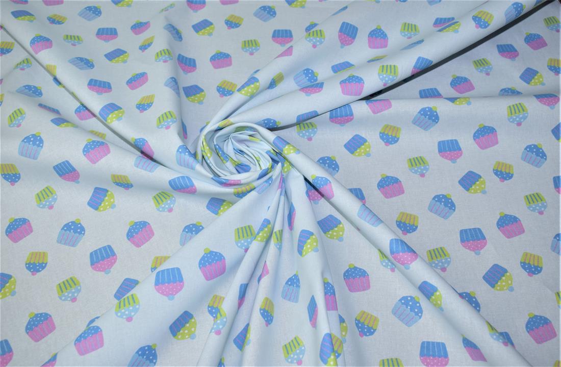 White Cupcake Design Printed Poplin, Firework