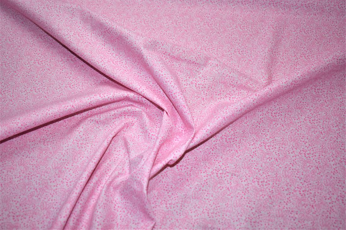 100% Cotton Quilting Fabric, Flutter / Floral Print