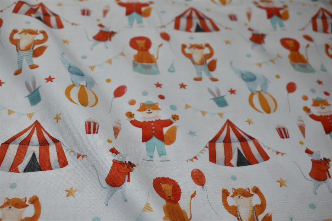 White Little Johnny Goes To The Circus Organic 100% Cotton Printed…