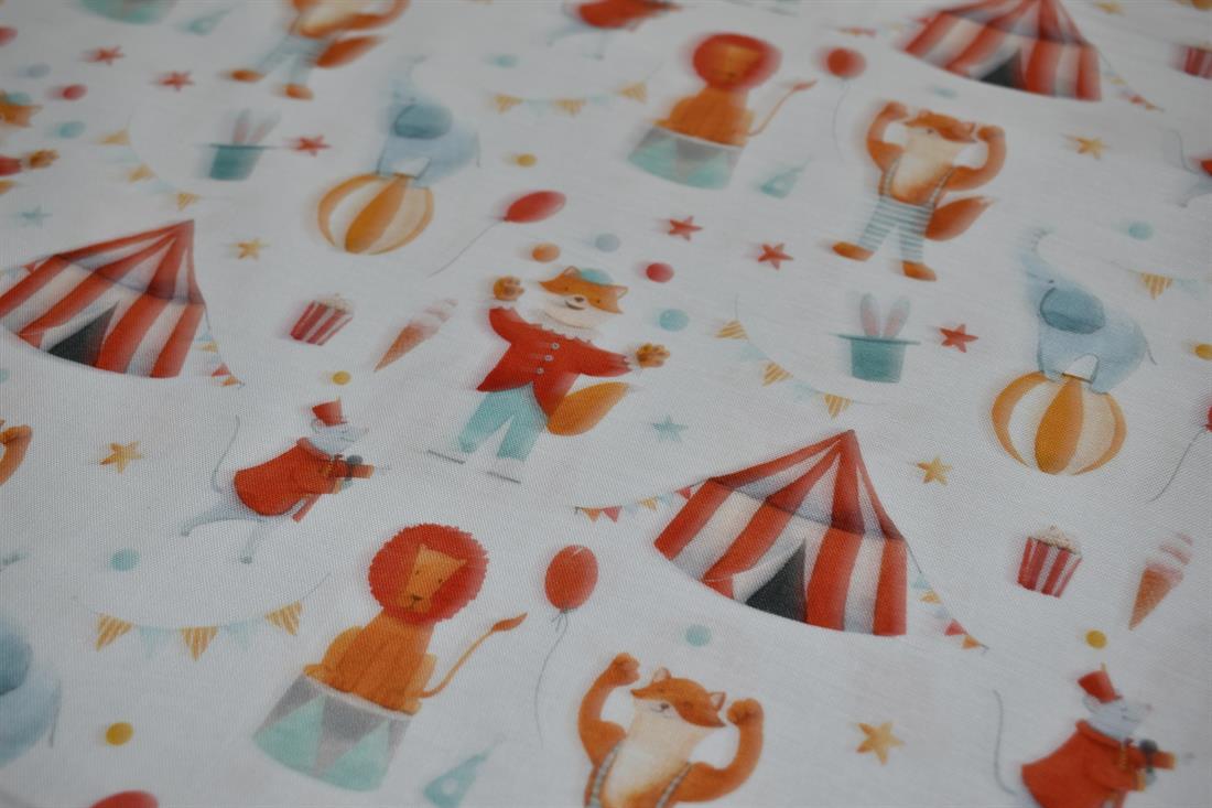 White Little Johnny Goes To The Circus Organic 100% Cotton Printed…