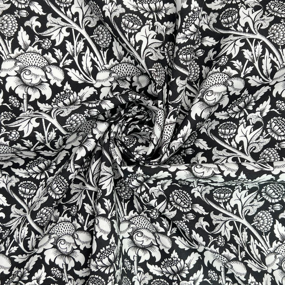 White Flowers William Morris 100% Cotton Fabric
