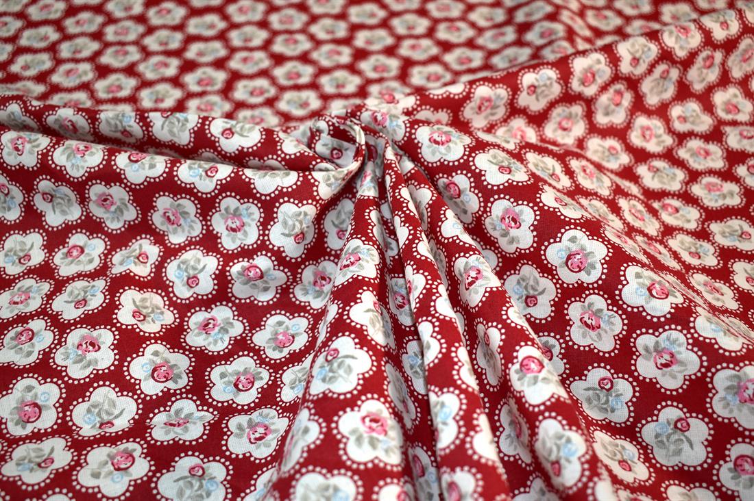 Dainty Flowers Printed 100% Cotton Fabric