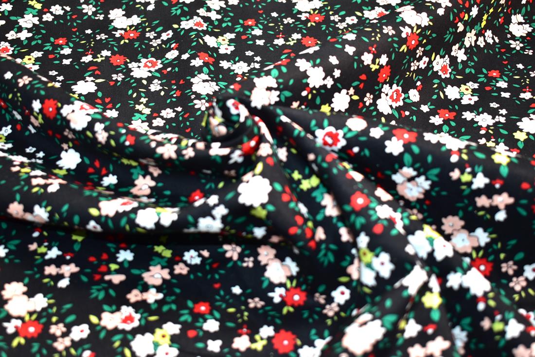 Black Floral Printed 100% Cotton Popin Fabric