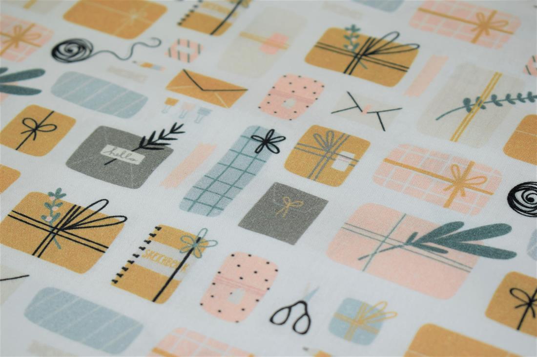 White Xmas Wrapping Print