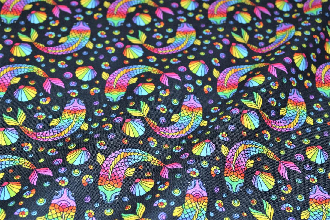 Black & Mixed Colours Mosaic Fish Printed 100% Cotton 140Cm Wide…