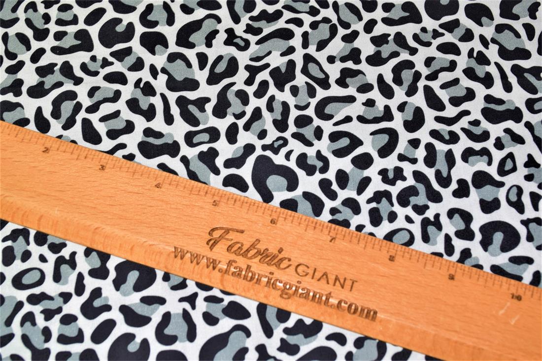 Leopard Skin -Printed Crafty 100% Cotton Fabric