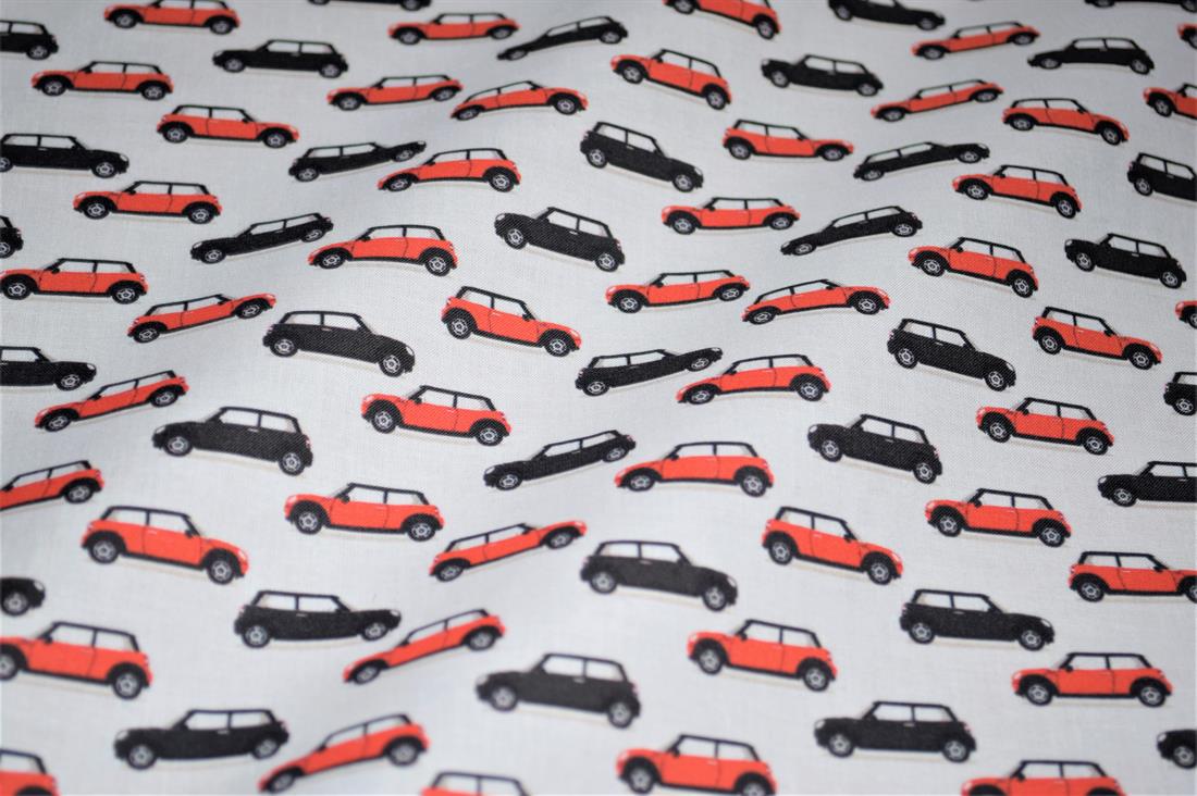 White Printed 100% Cotton Fabric, Cars Desing