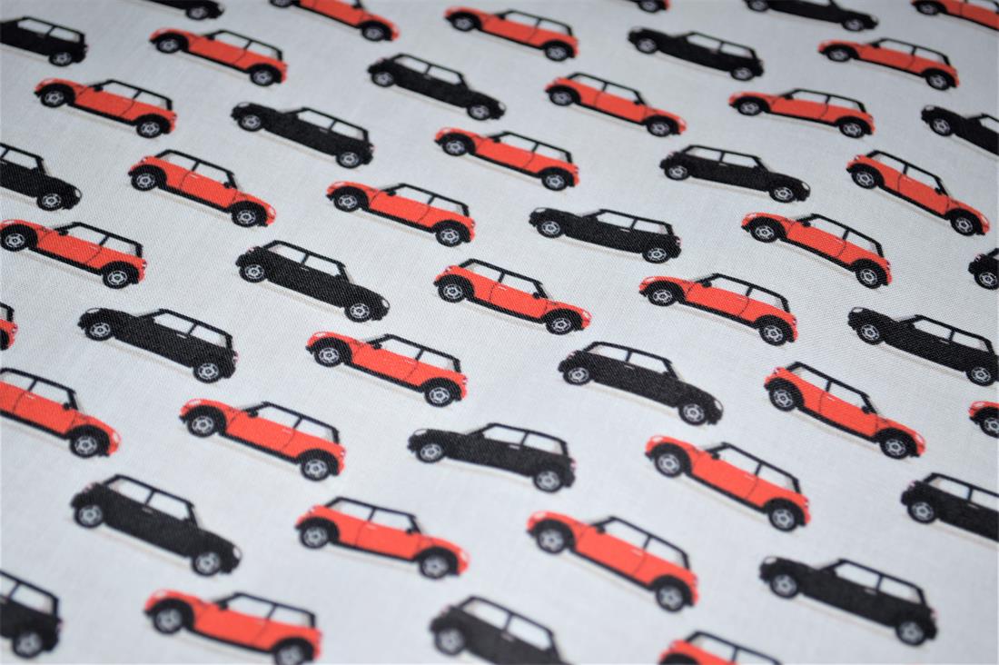 White Printed 100% Cotton Fabric, Cars Desing