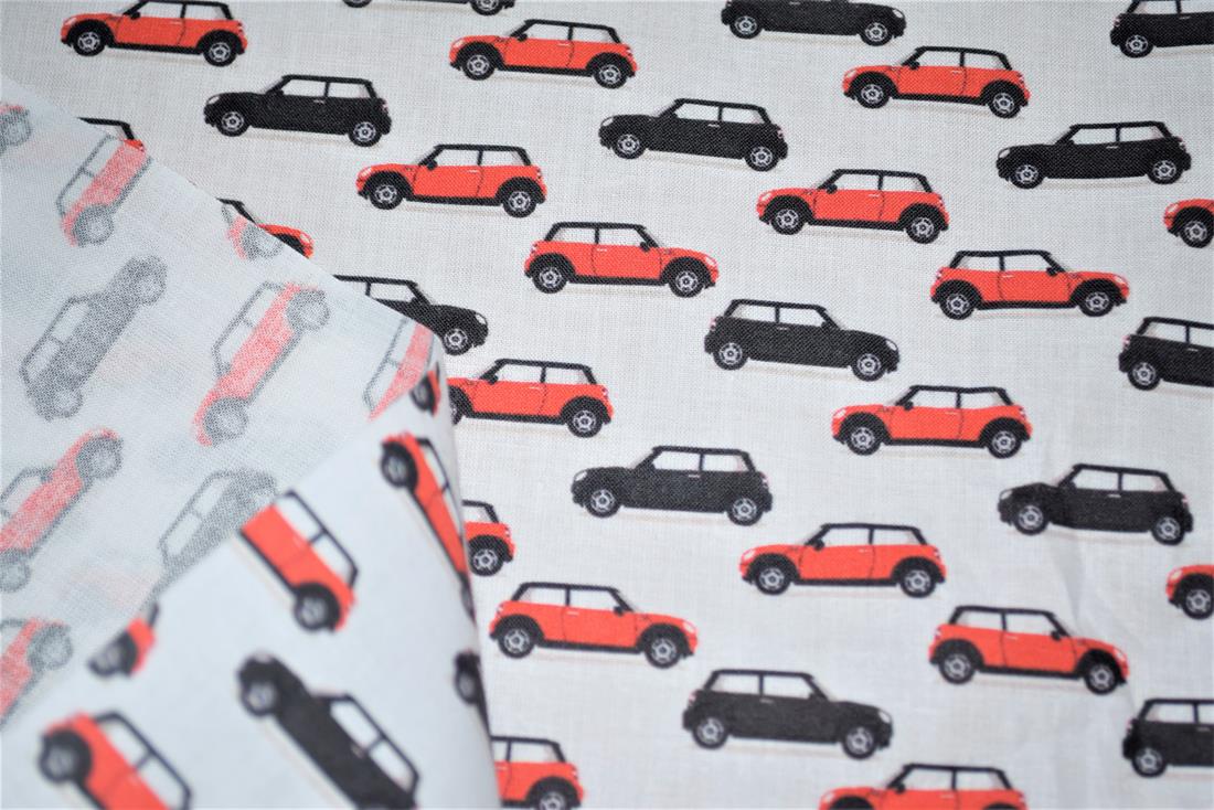 White Printed 100% Cotton Fabric, Cars Desing