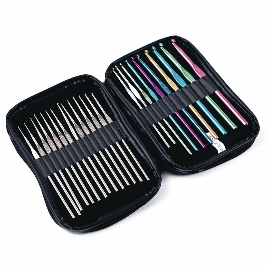 24 Crochet Hooks