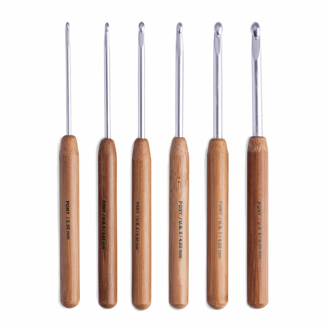 Fabric Gift Set: 6 Crochet Hooks with Bamboo Handle