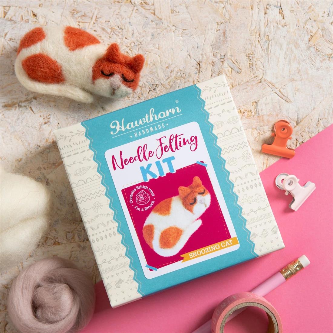 Snoozing Cat Needle Felting Kit