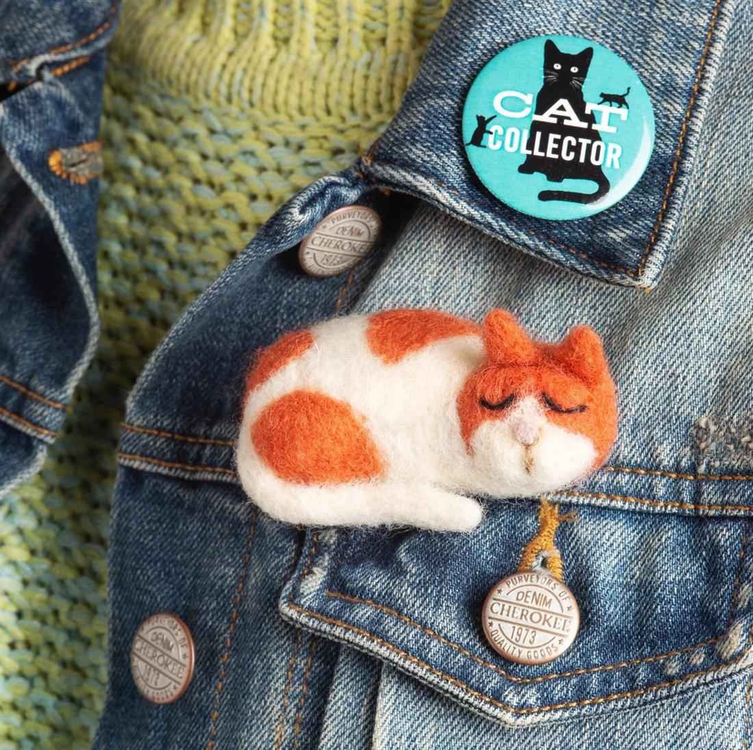 Snoozing Cat Needle Felting Kit