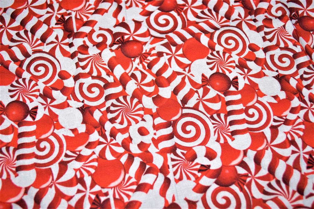 Christmas 100% Cotton Fat Quarter Bundles 18" x 22"