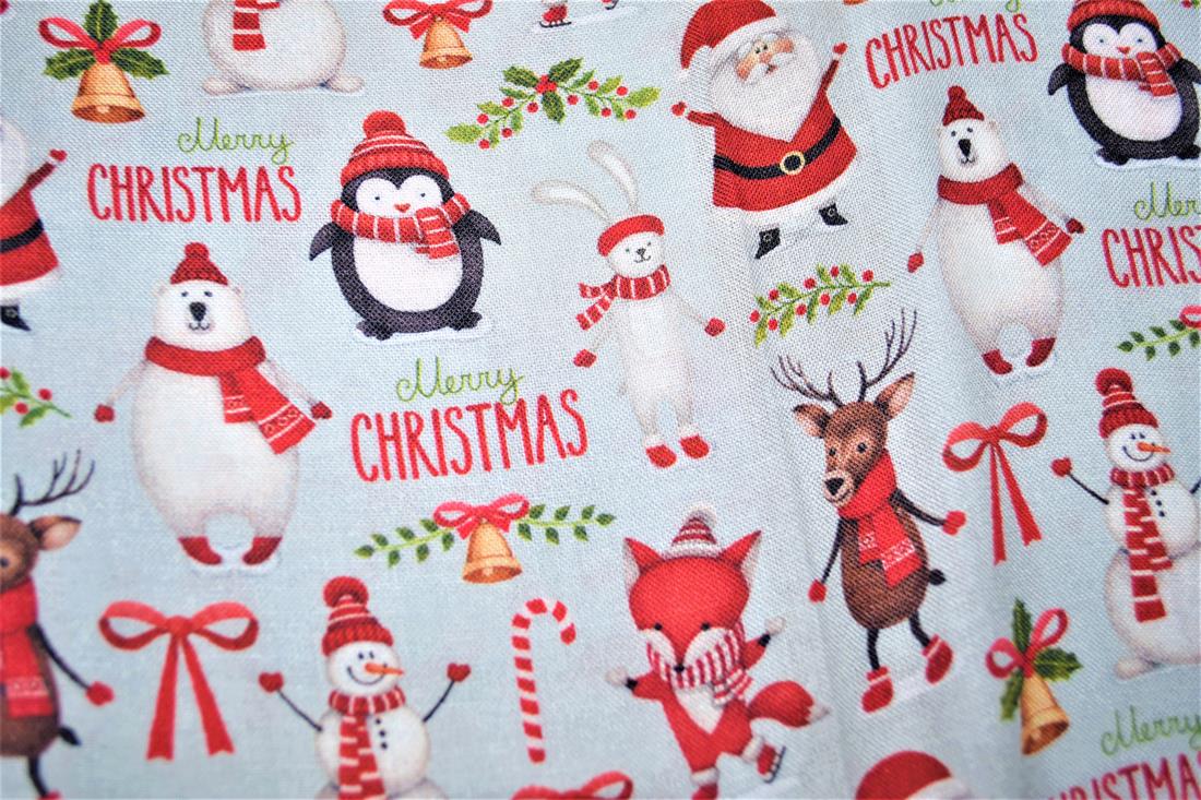 Christmas 100% Cotton Fat Quarter Bundles 18" x 22"