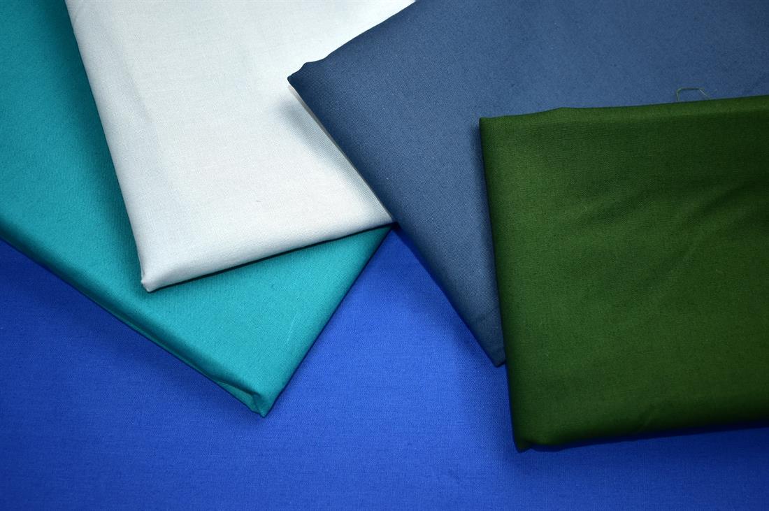 Col 1 Fat Quarter Bundle Plain 100% Cotton Fabric