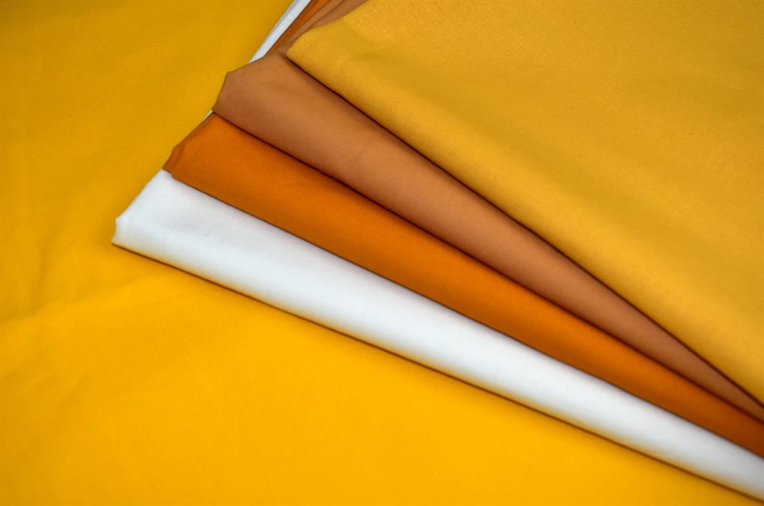 Col 1 Fat Quarter Bundle Plain 100% Cotton Fabric
