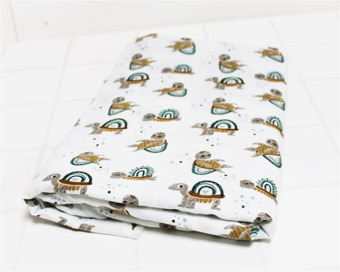 White Cute Turtles Flat Double Gauze Printed Fabric