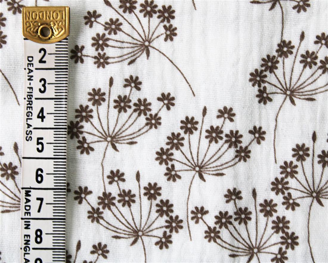 Bouquet Floral Double Gauze Simple Beige of Daises on a Cream