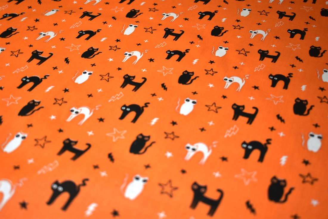 Spooky Cat Print Halloween Spooked Poly/Cotton Dress Fabric