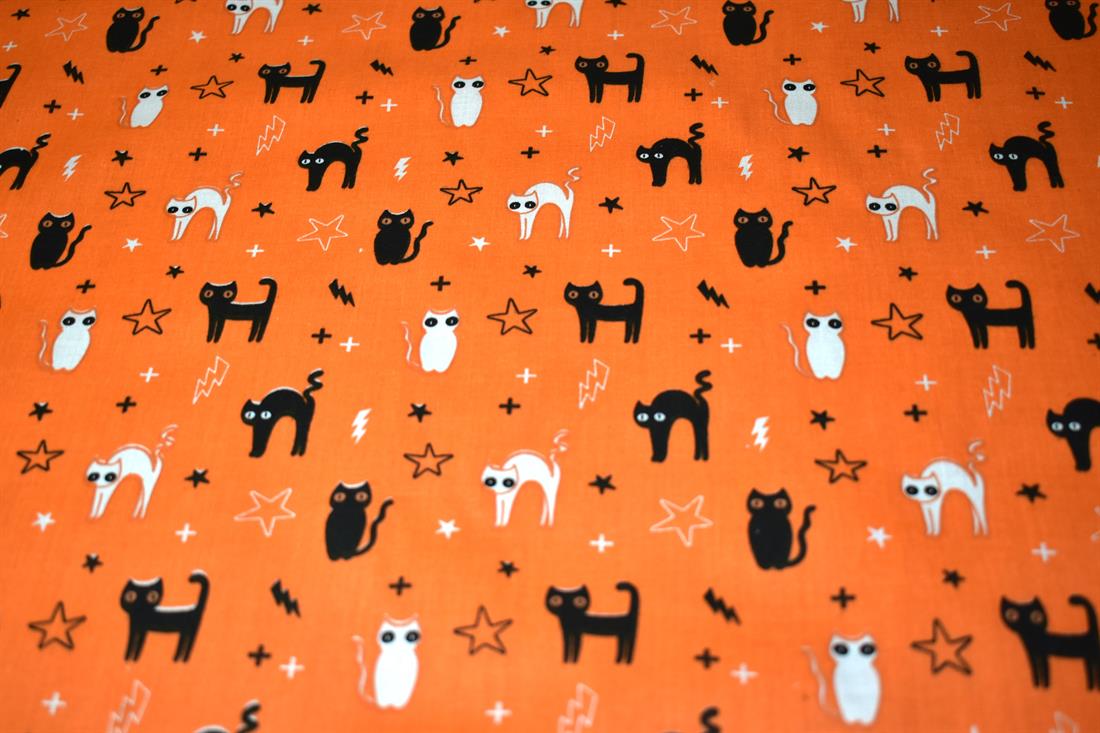 Spooky Cat Print Halloween Spooked Poly/Cotton Dress Fabric