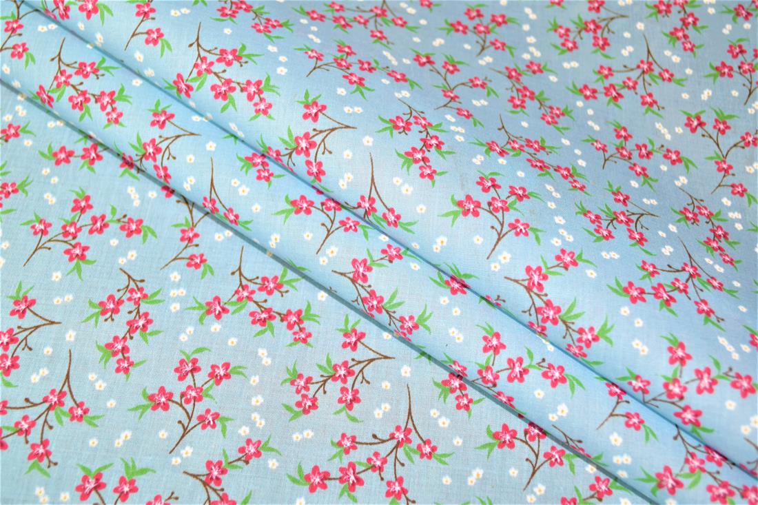 Sally Polycotton Petunia Flowers Printed Poly Cotton Fabric