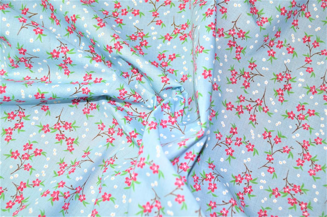 Sally Polycotton Petunia Flowers Printed Poly Cotton Fabric