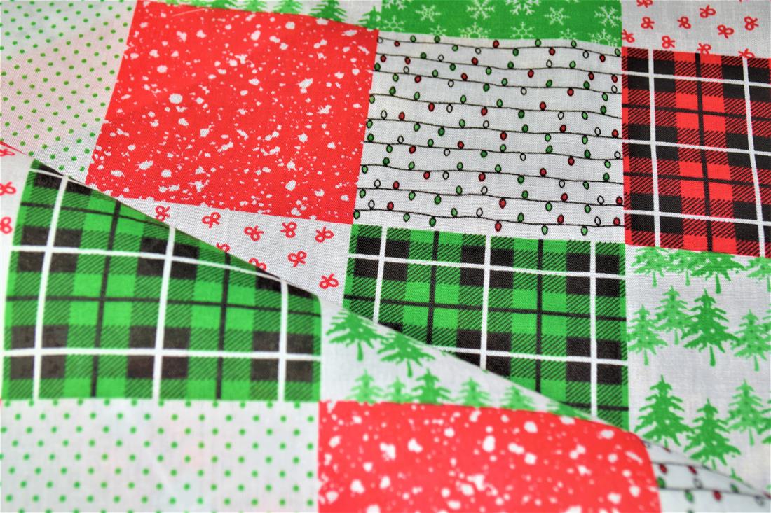 Green & Red Printed Christmas Festive Patchwork Design Polycotton…