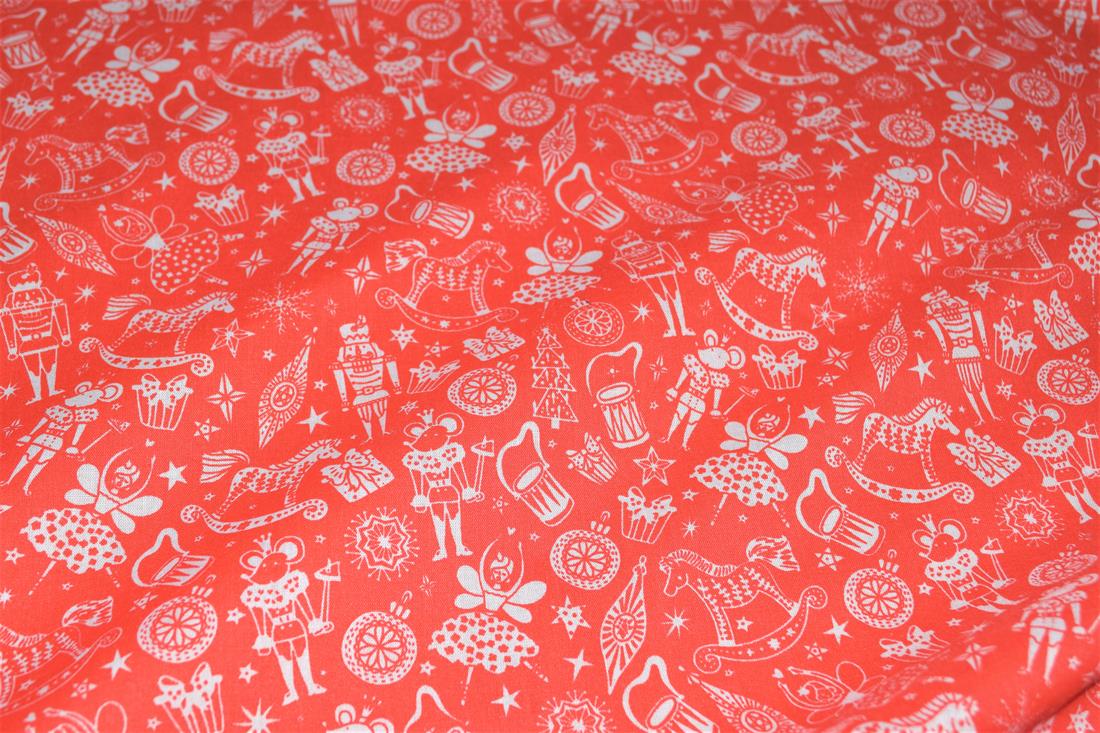 Cracking Christmas Printed Polycotton Fabric