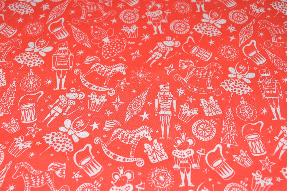 Cracking Christmas Printed Polycotton Fabric