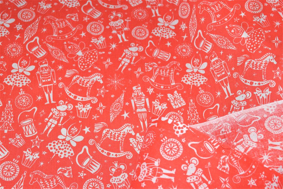 Cracking Christmas Printed Polycotton Fabric