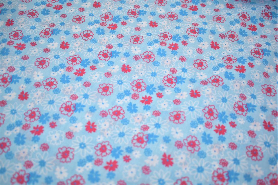 Blue Floral Pirnted Polycotton Printed Fabric