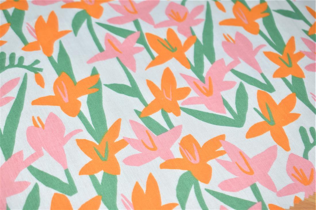 Florals Lily Printed PolyCotton Fabric