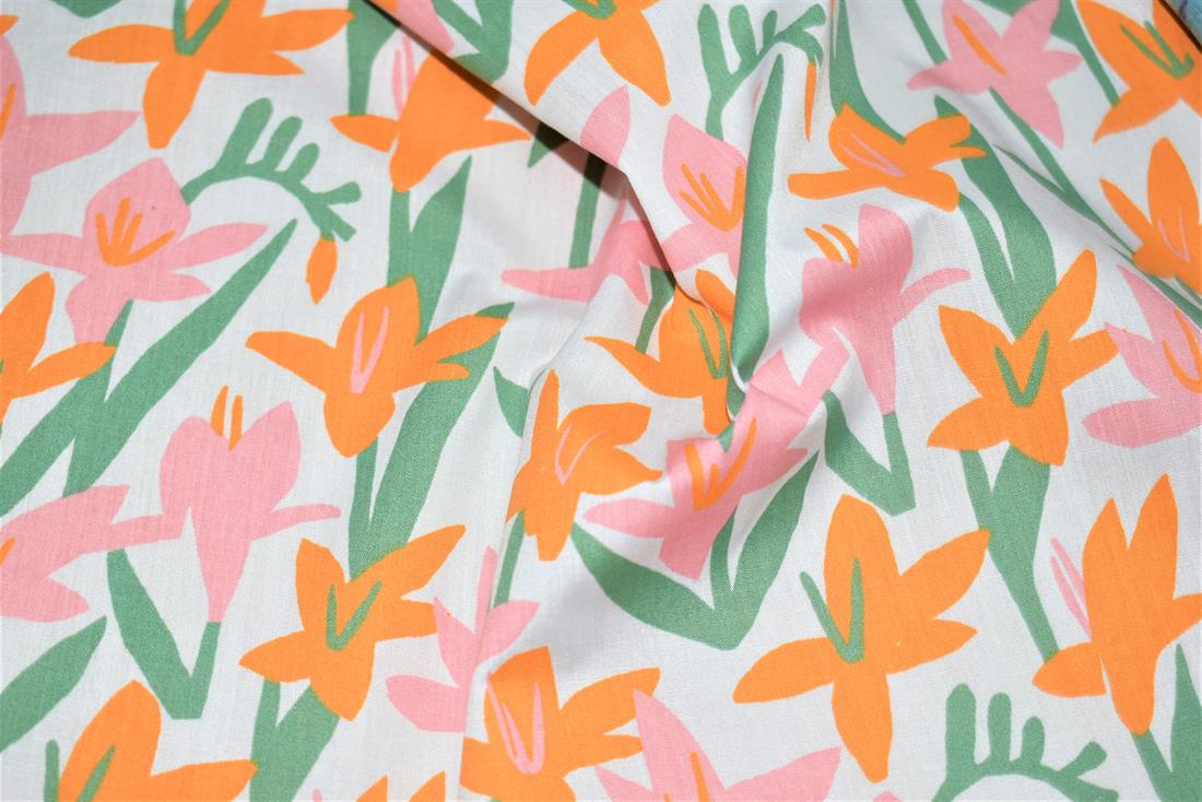 Florals Lily Printed PolyCotton Fabric