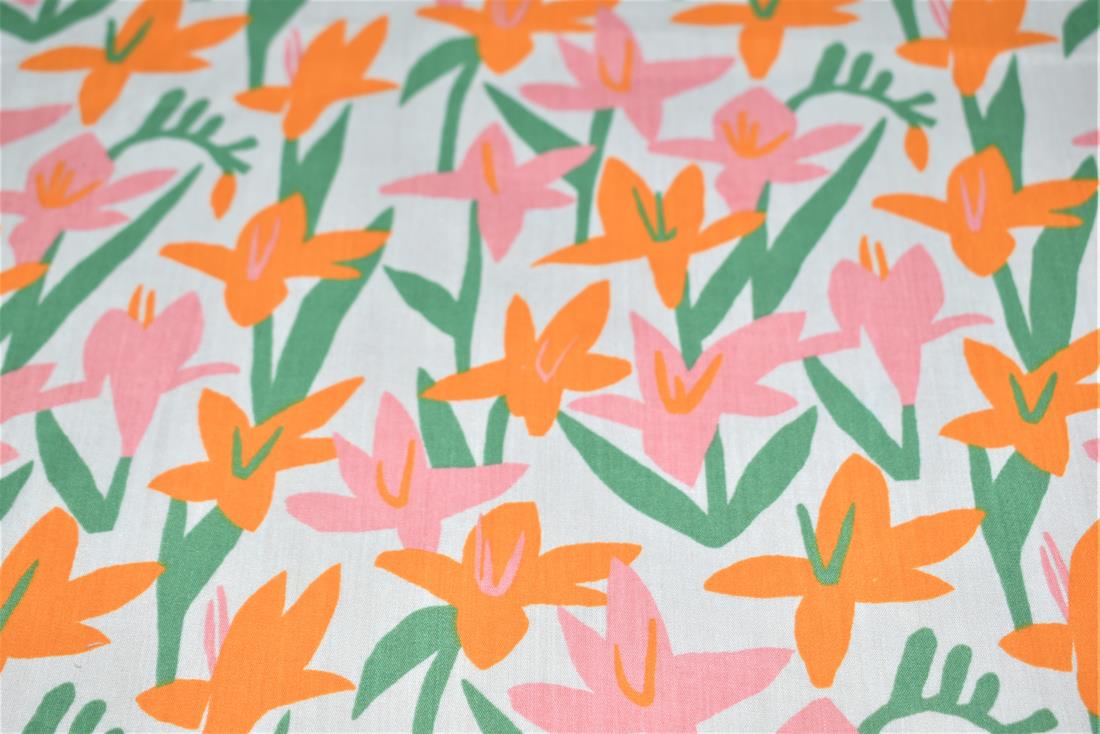 Florals Lily Printed PolyCotton Fabric