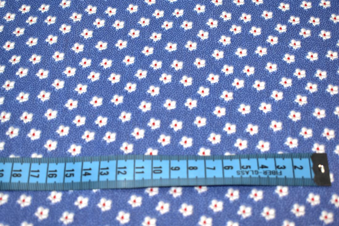 Small Floral Printed Polycotton Fabric