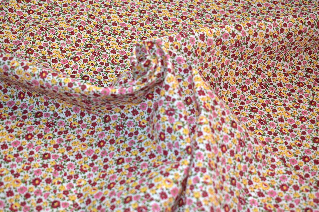 Printed Floral Polycotton Fabric