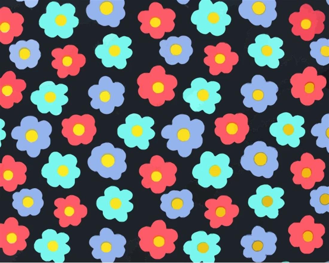 Mindy Polycotton Daisies Is a Lightweight Printed Fabric