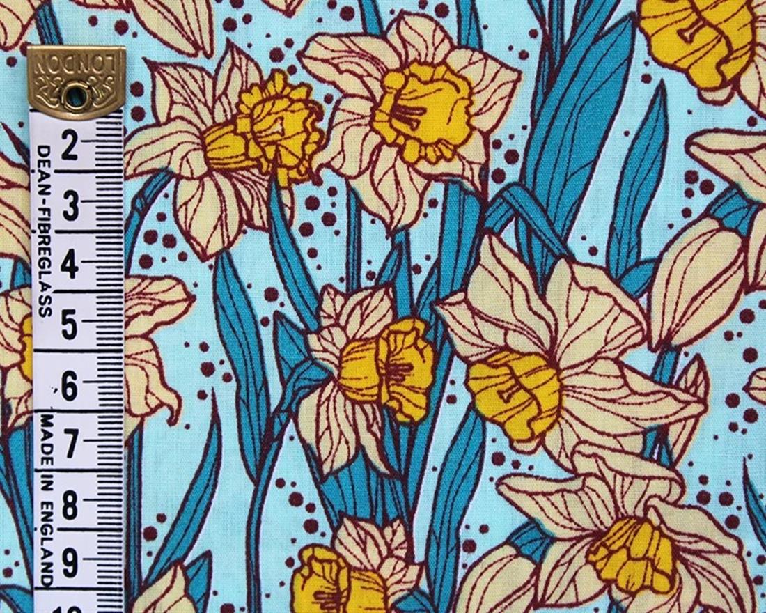 Mindy Polycotton Tropical Flowers A Vibrant Fabric
