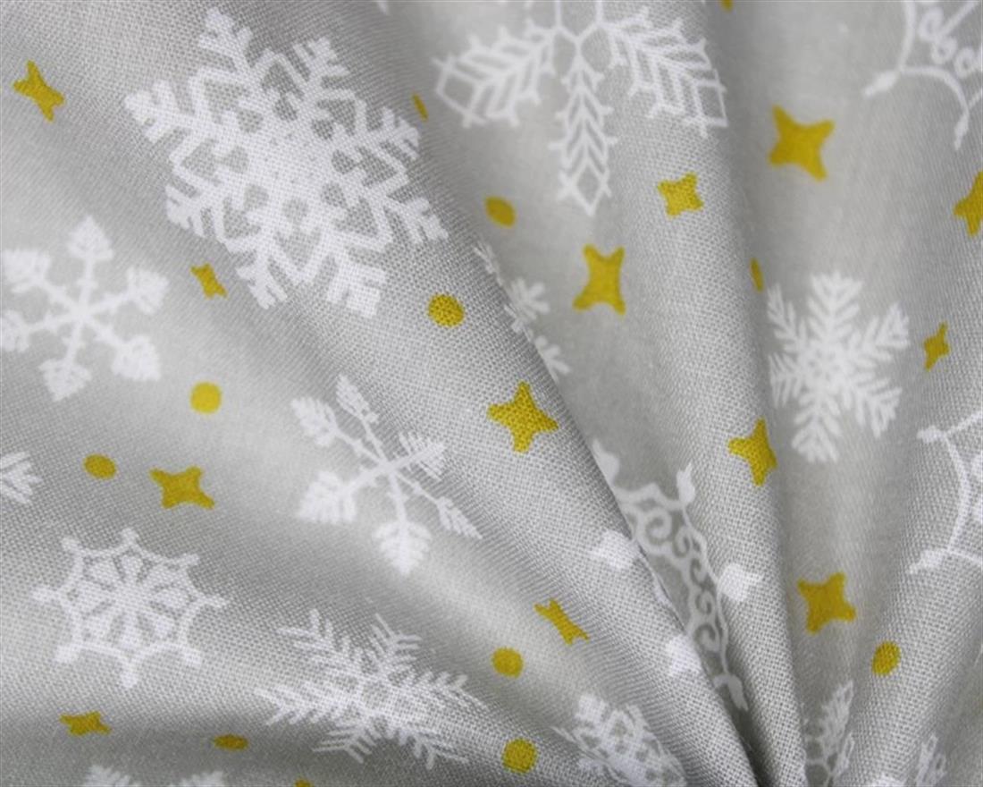 Silver MP Falling Snowflakes Polycotton Printed Christmas FabricOur…