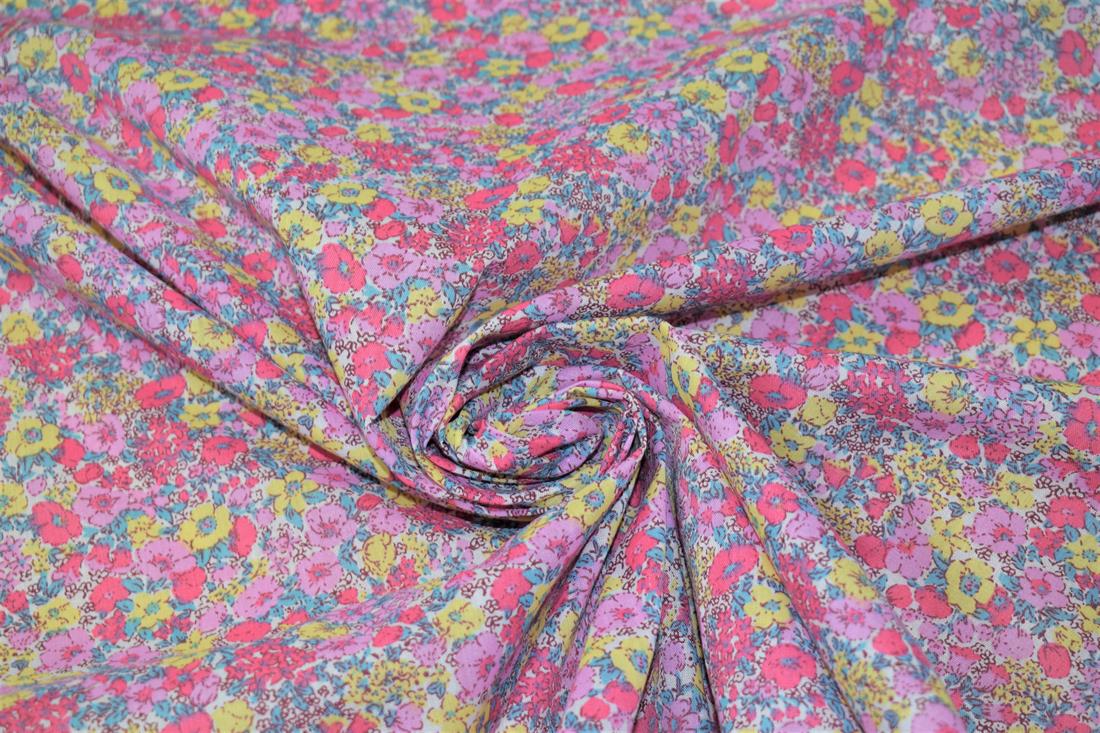 Small Floral Printed Polycotton Fabric