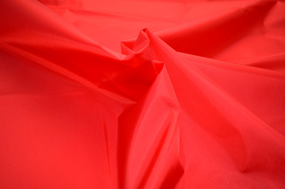 Red Plain Polyester Waterproof Fabric