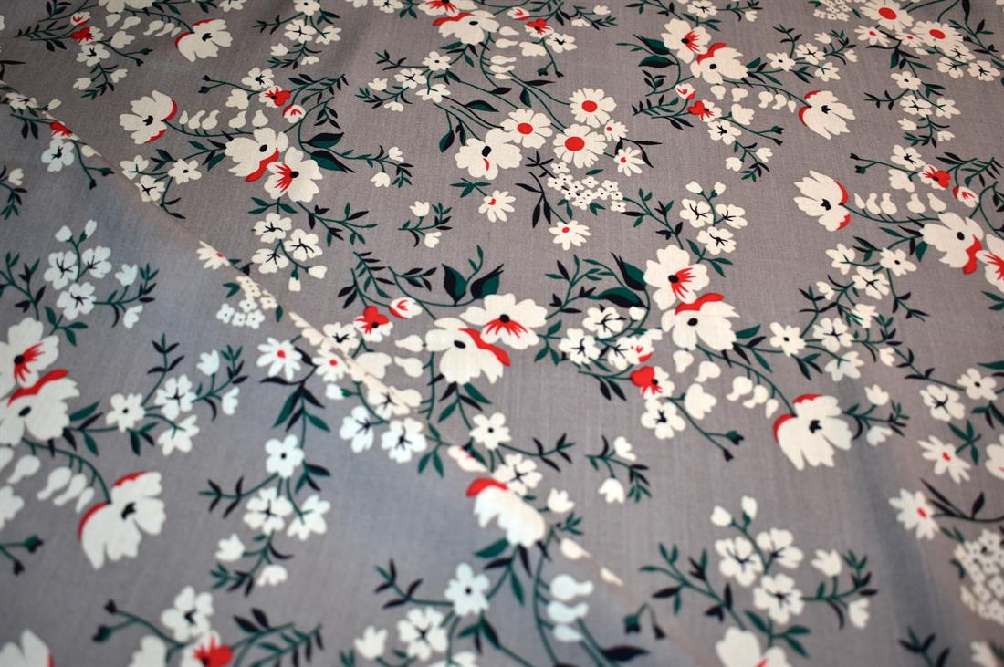 Printed Floral 100% Viscose Fabric Material