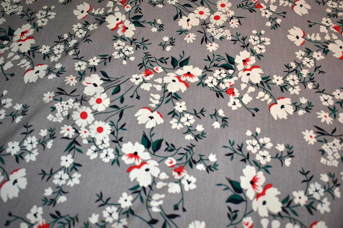 Printed Floral 100% Viscose Fabric Material